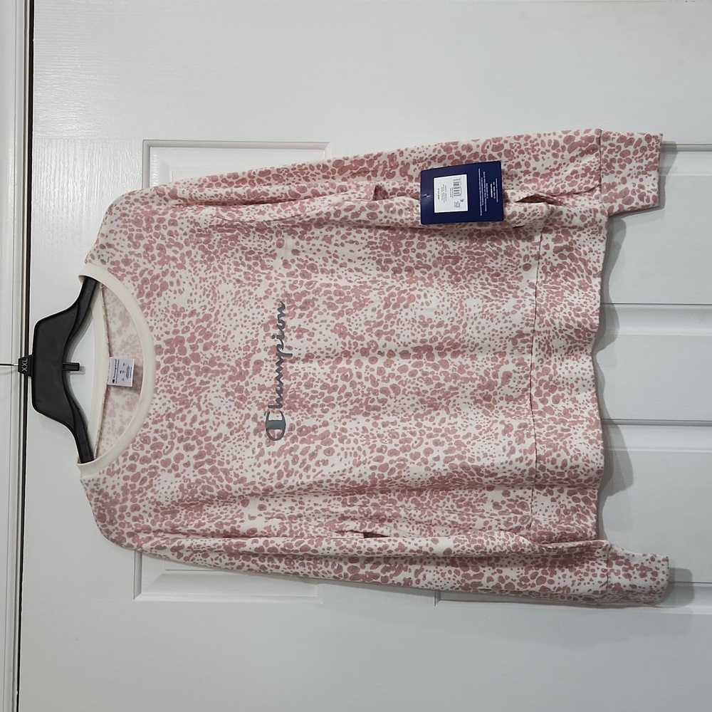 NWT CHAMPION Top Size Medium